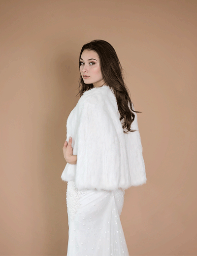 Chamonix - Fur Cape in Snow - Le NUAGE Luxe