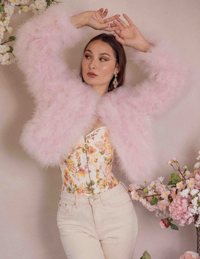 Lola - Crop Jacket in Barely Pink - Le NUAGE Luxe