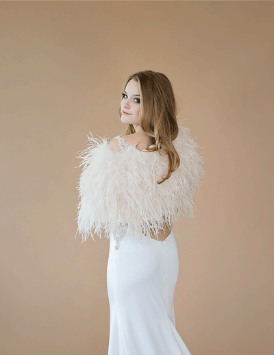 Daphne - Feather Cape in Champagne - Le NUAGE Luxe