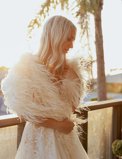 Daphne - Feather Cape in Cream - Le NUAGE Luxe